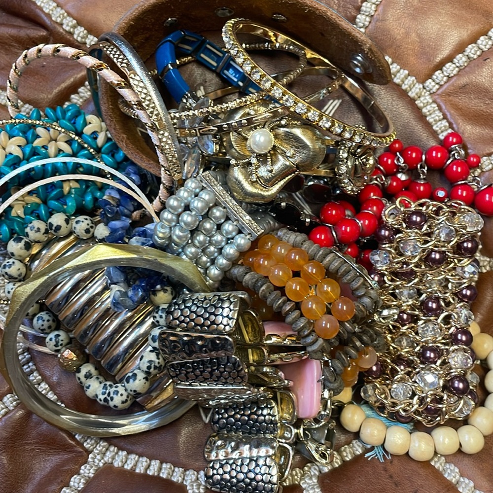25+ all bracelets mystery grab bag jar lot VARIETY from vintage to modern
